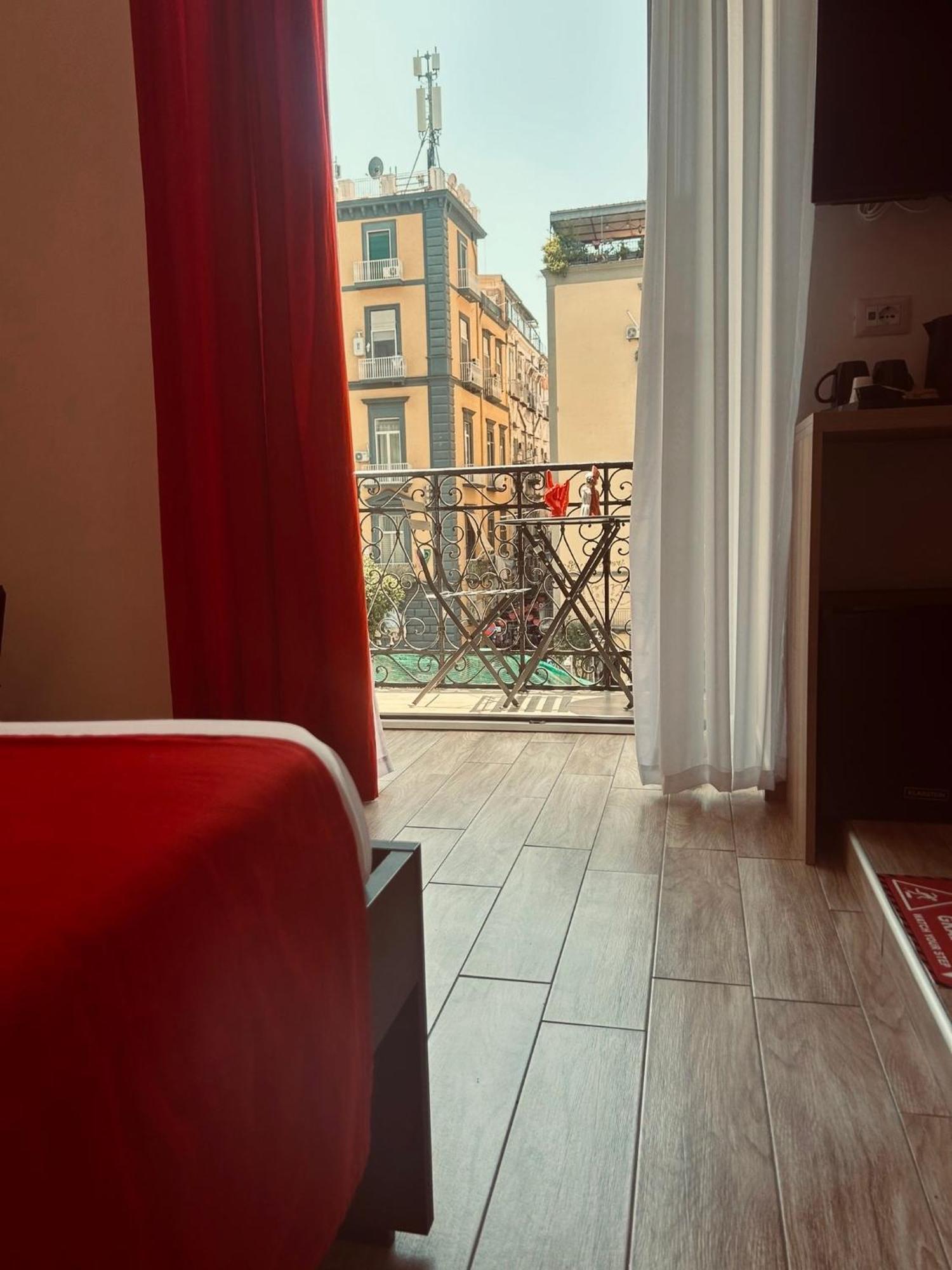 Bed and Breakfast Mia Napoli Екстер'єр фото